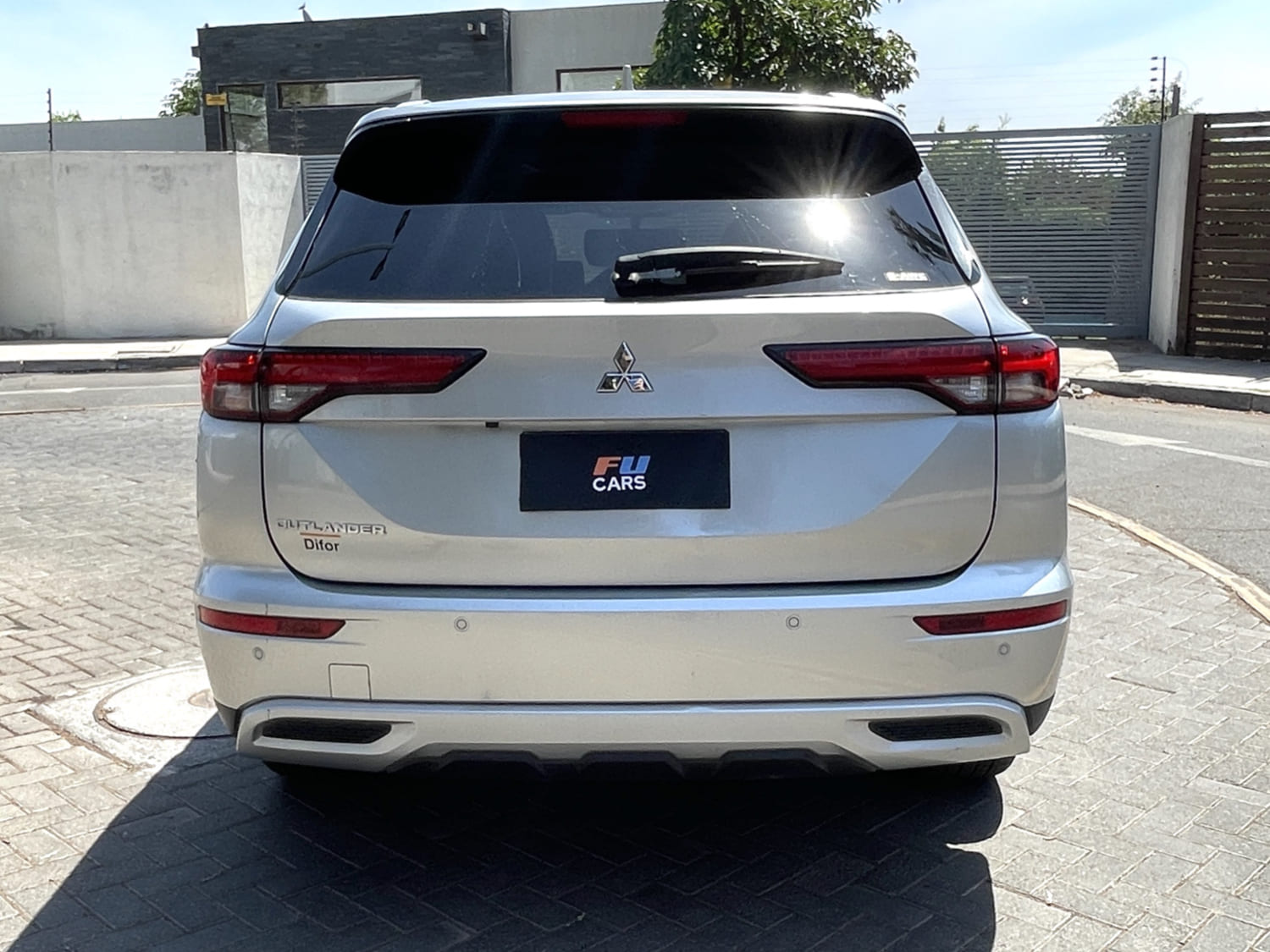 Mitsubishi Outlander GLS 4×4 2023
