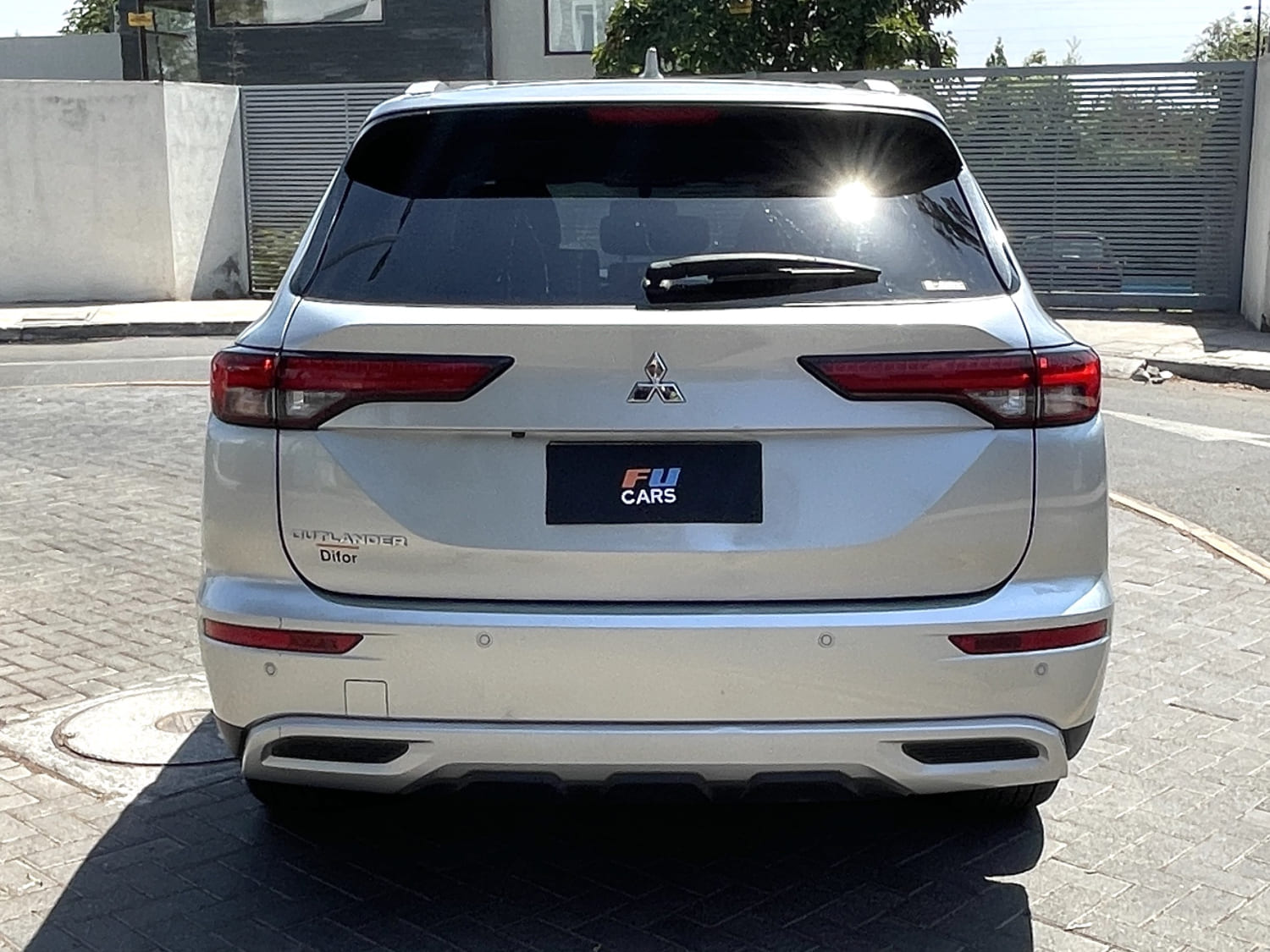 Mitsubishi Outlander GLS 4×4 2023
