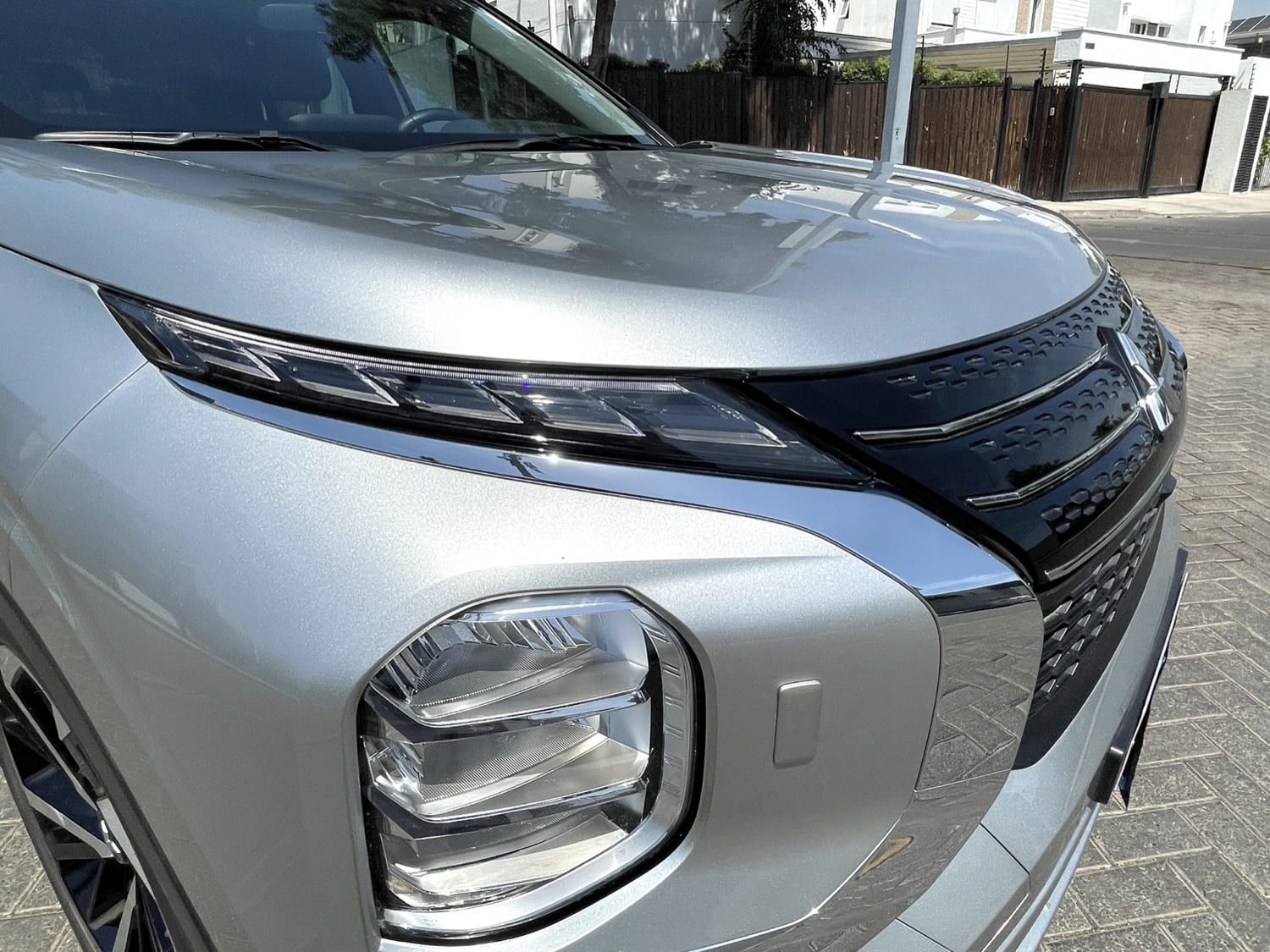 Mitsubishi Outlander GLS 4×4 2023