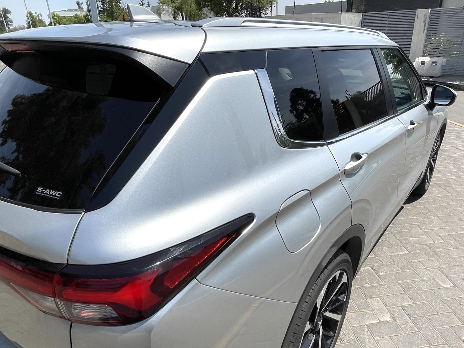 Mitsubishi Outlander GLS 4×4 2023