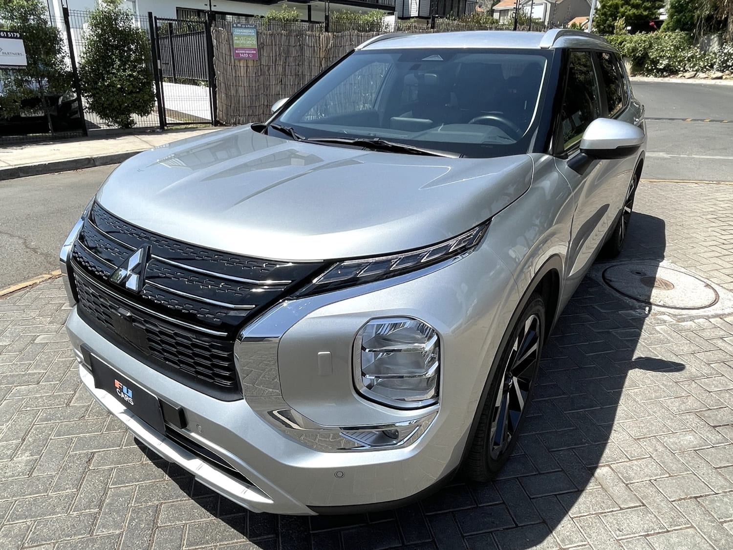 Mitsubishi Outlander GLS 4×4 2023