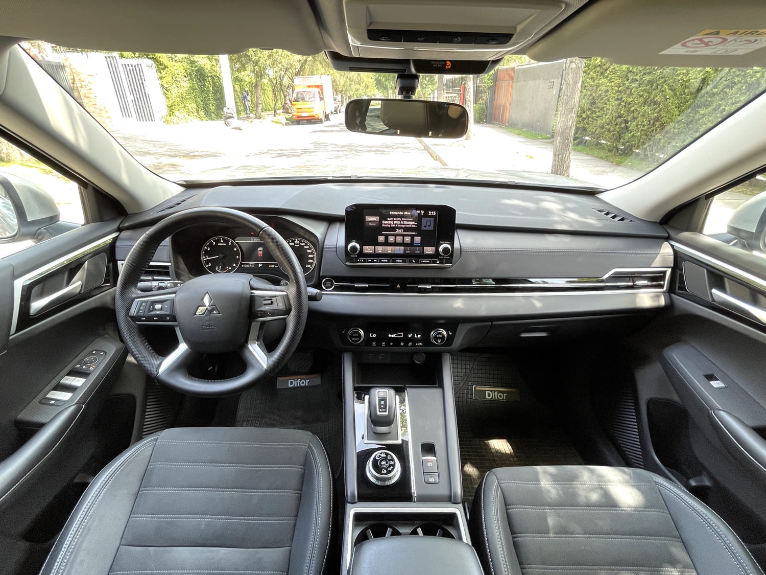 Mitsubishi Outlander GLS 4×4 2023