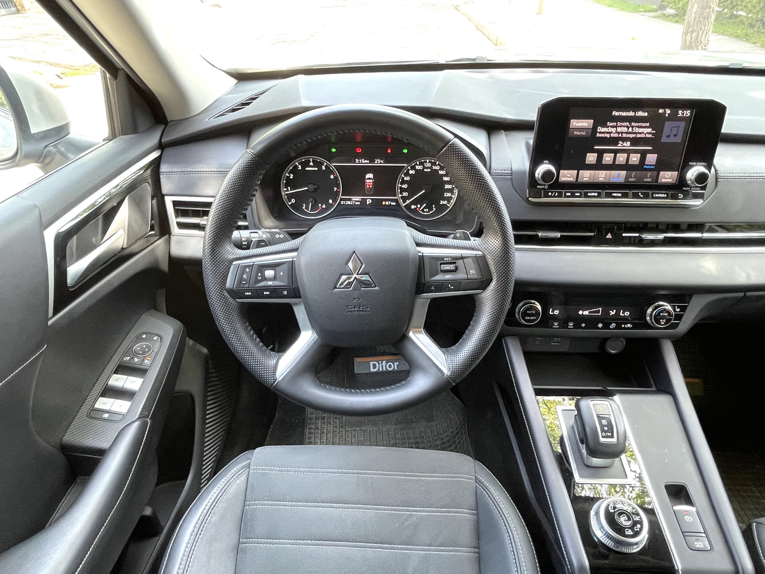 Mitsubishi Outlander GLS 4×4 2023