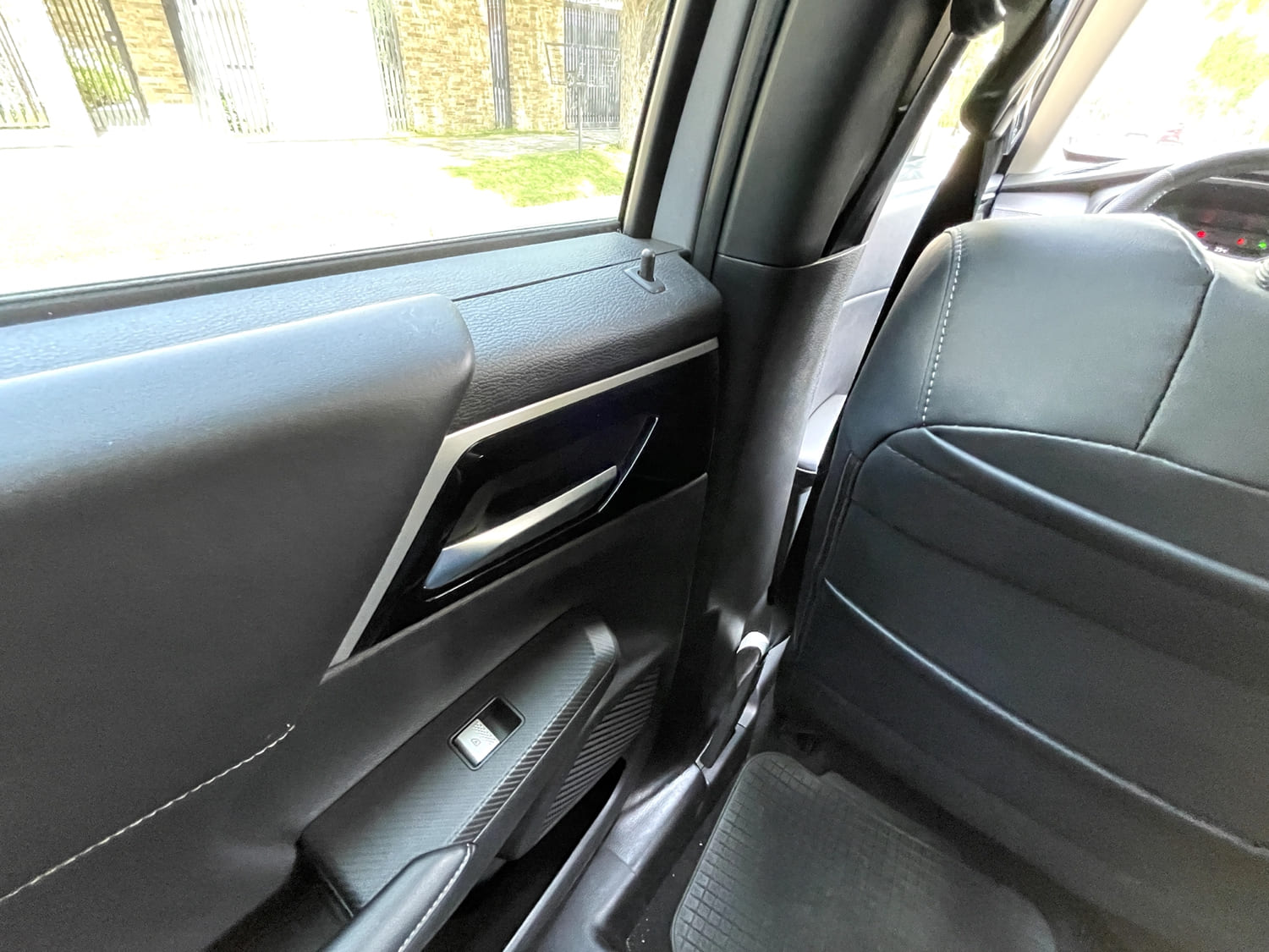 Mitsubishi Outlander GLS 4×4 2023