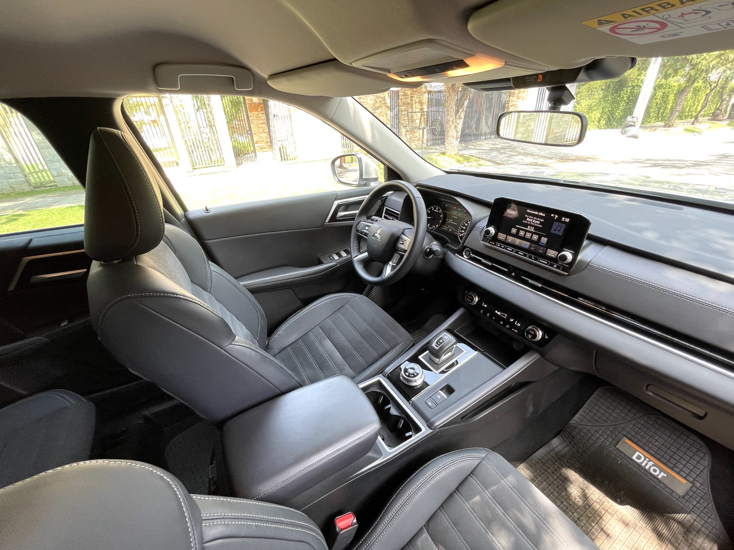 Mitsubishi Outlander GLS 4×4 2023