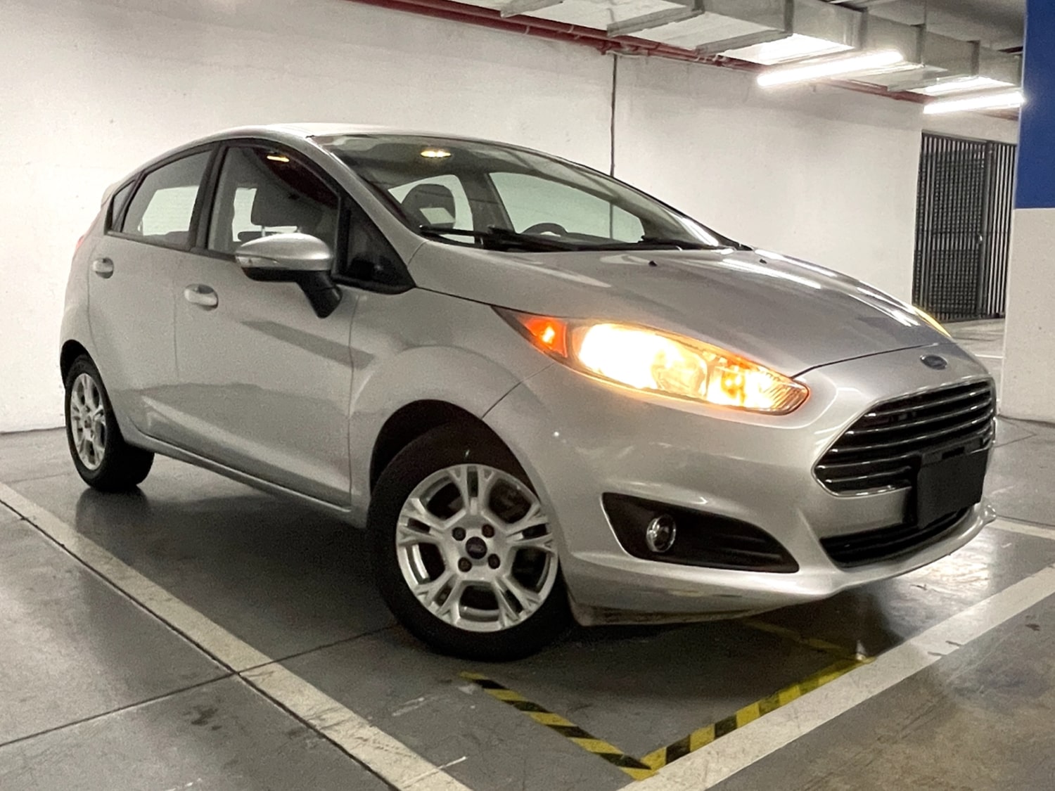 Ford Fiesta SE Hatchback 1.6 2015