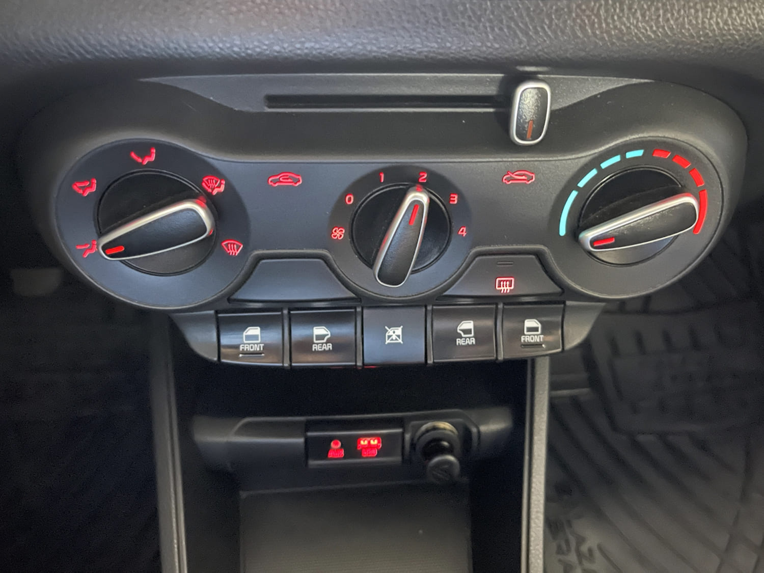 Kia Soluto 1.4 LX MT 2022