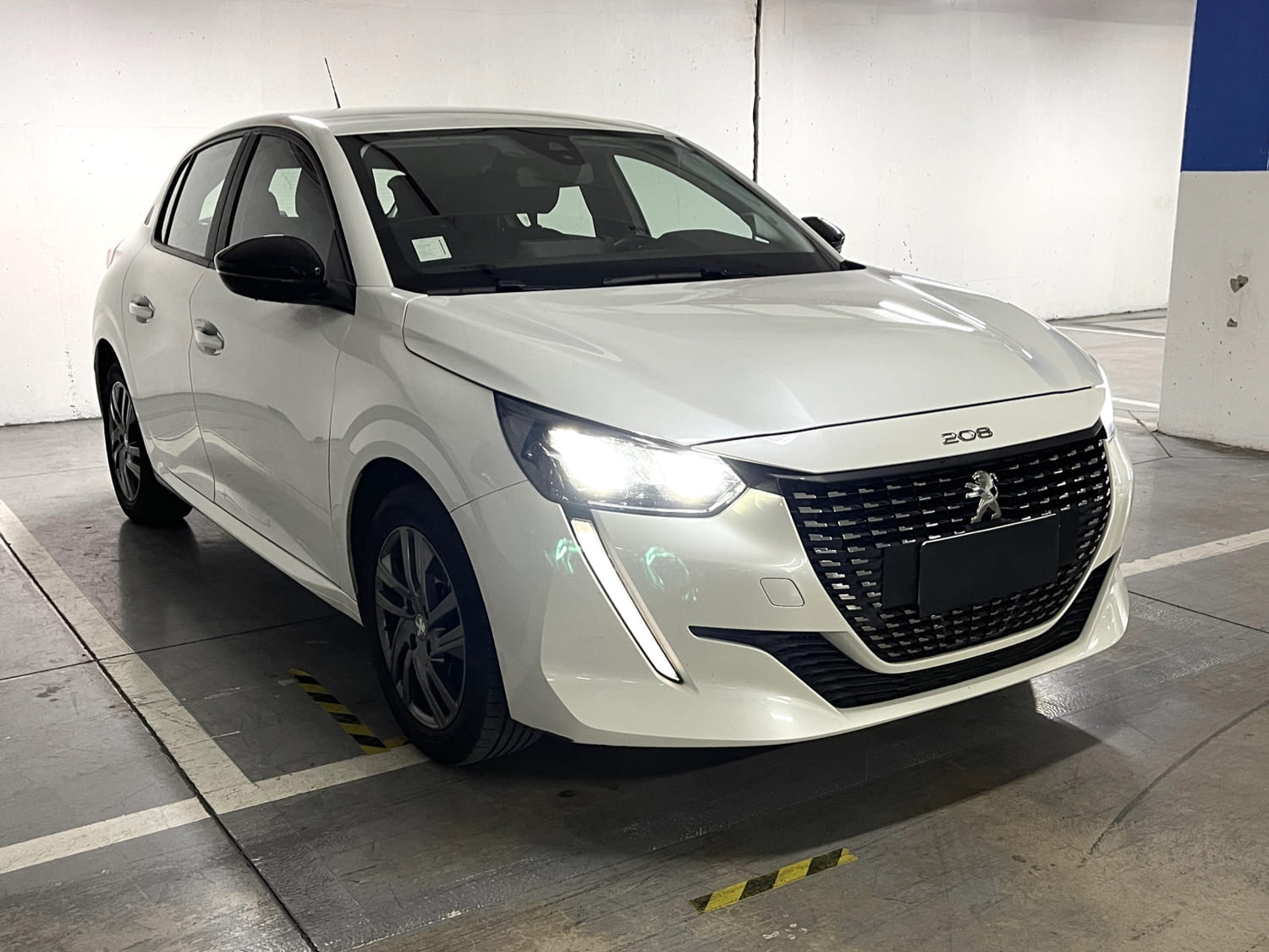 Peugeot 208 HDI 100 Diesel 2022