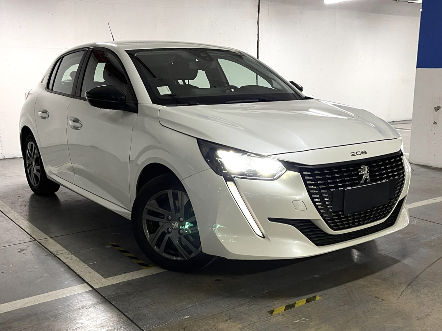 Peugeot 208 HDI 100 Diesel 2022