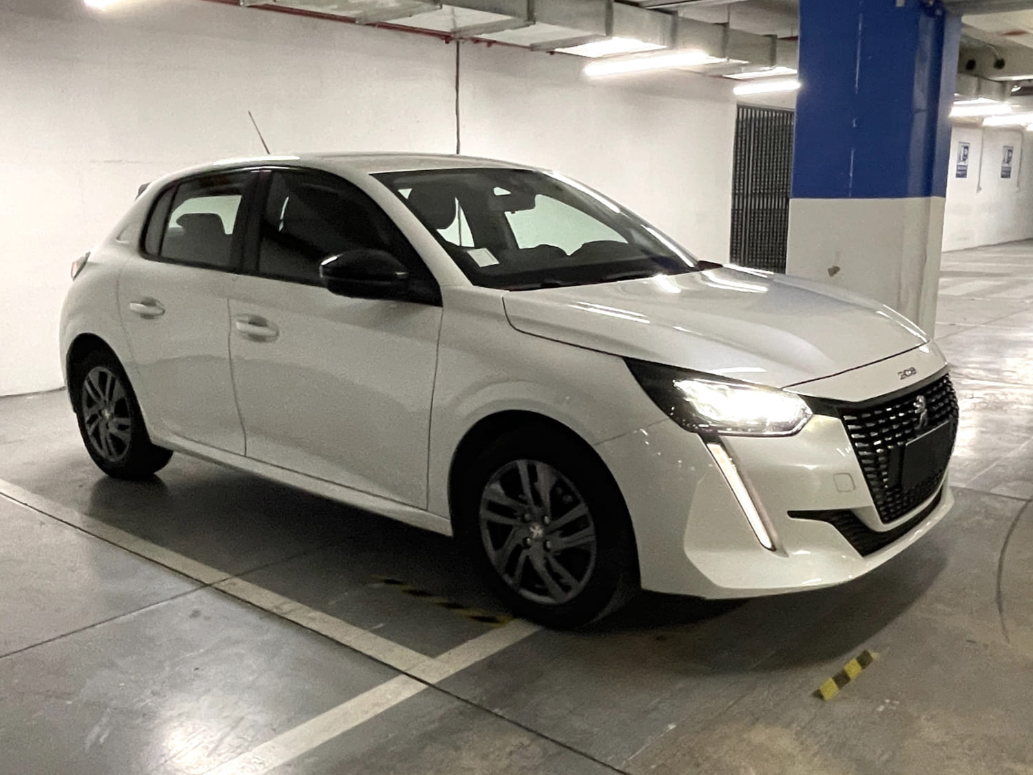 Peugeot 208 HDI 100 Diesel 2022