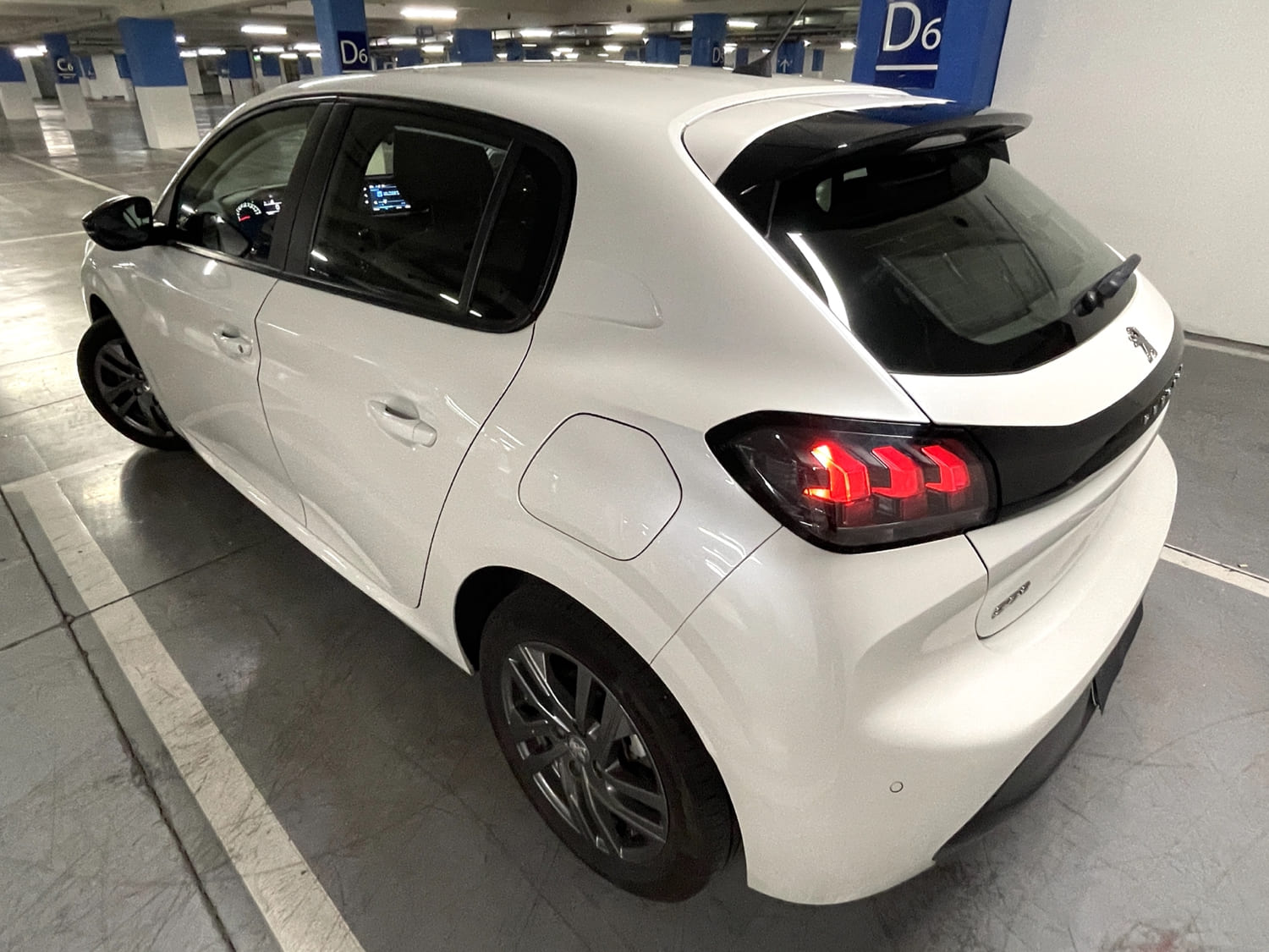 Peugeot 208 HDI 100 Diesel 2022