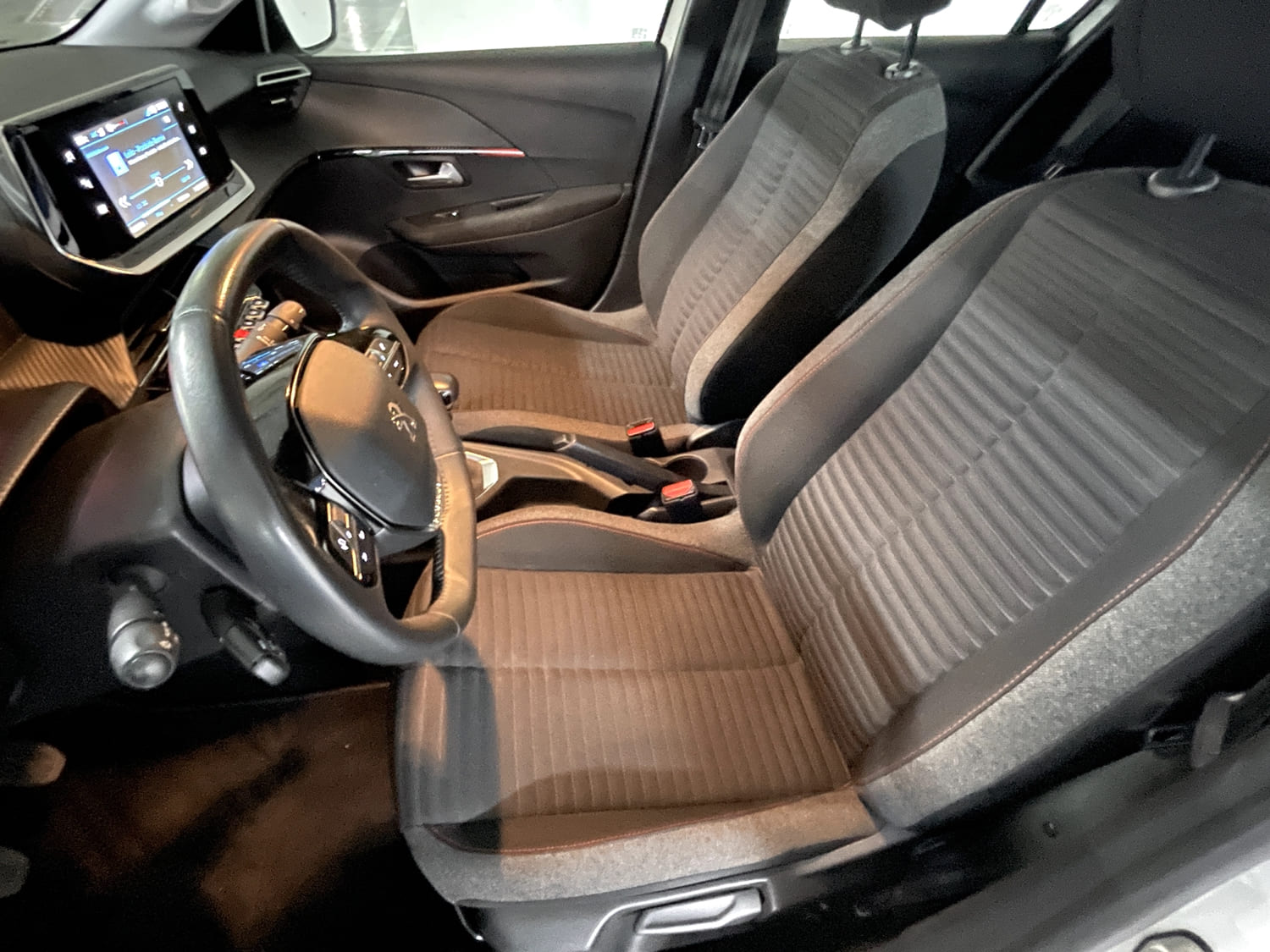 Peugeot 208 HDI 100 Diesel 2022