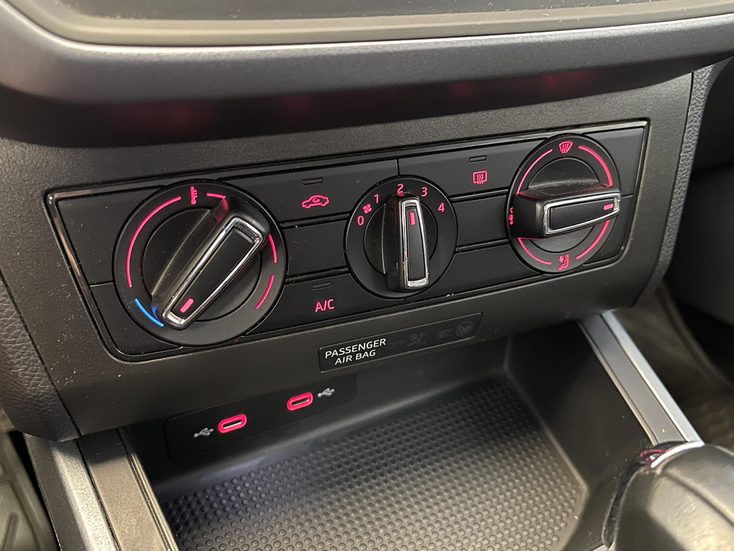 SEAT Arona 1.6 AT 2021