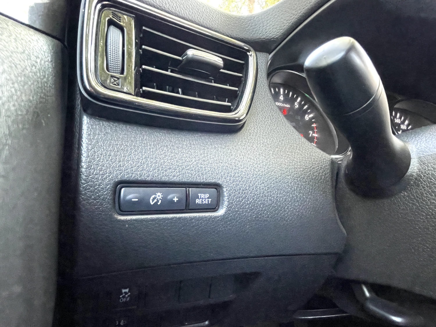 Nissan X-Trail 2.5 CVT Sense 5A 2022