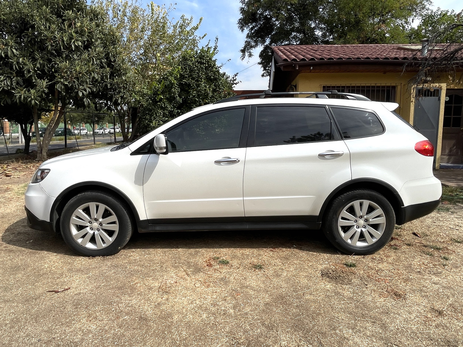 Subaru Tribeca Limited AWD 3.6R AT 2012
